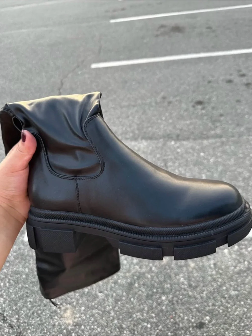 Women's Black Knee-High Chunky Sole Boots